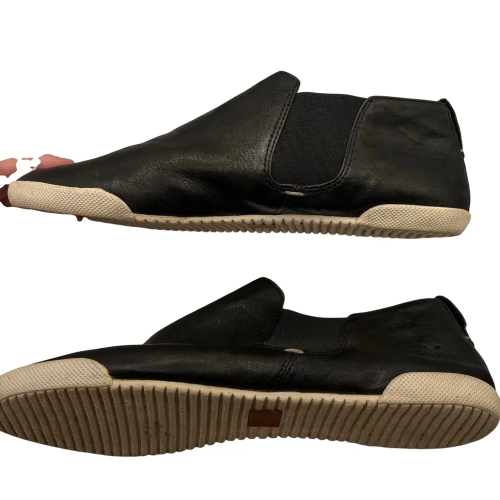 Frye Black Leather Slip On Flats Loafers Men’s Neutral Classic Preppy Minimal